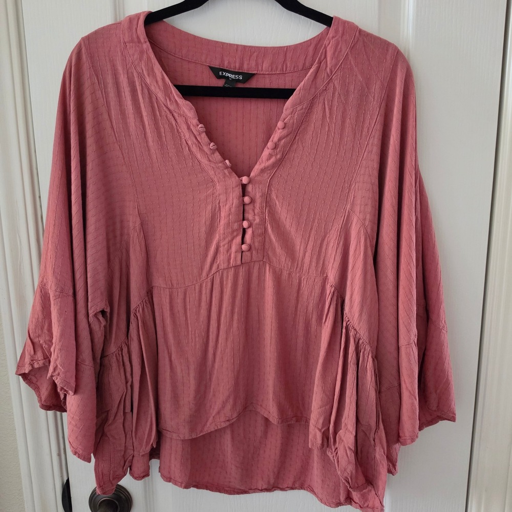 Express Women Medium Pink Dobby Rayon Bell Sleeve Babydoll Blouse Top